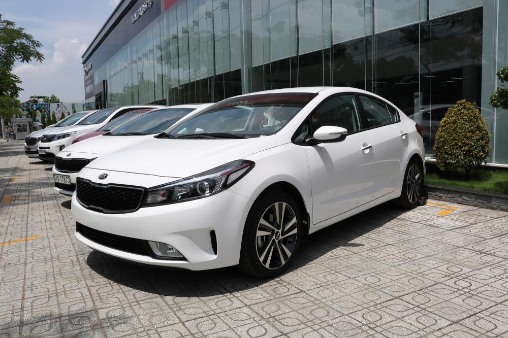 Kia Cerato 1.6MT 2018 - Bán Kia Cerato 2018 mới 100%. Liên hệ: 0919 365 016 để có giá tốt nhất 