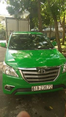 Toyota Innova   2015 - Bán Toyota Innova năm 2015, màu xanh lục, giá 500tr