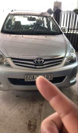 Toyota Innova   2009 - Bán Toyota Innova đời 2009, màu bạc, 424tr