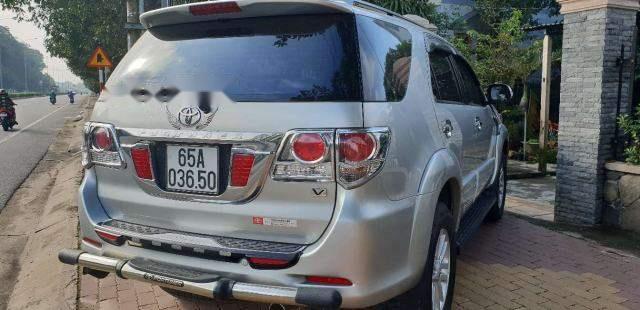 Toyota Fortuner   2013 - Bán Toyota Fortuner 2013, màu bạc số tự động