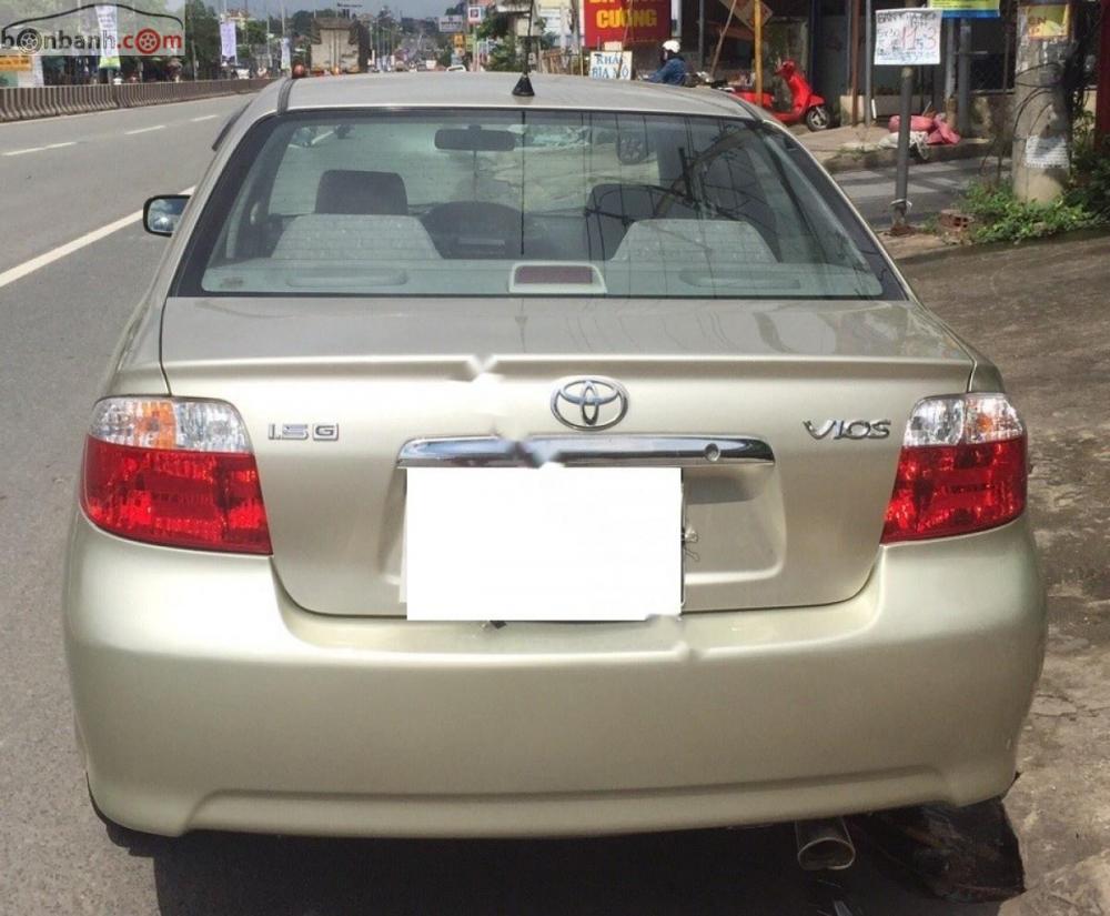 Toyota Vios 2005 - Cần bán gấp Toyota Vios năm sản xuất 2005, màu vàng, 255 triệu