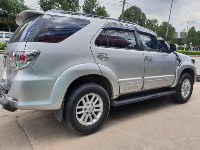 Toyota Fortuner   2013 - Bán Toyota Fortuner 2013, màu bạc số tự động