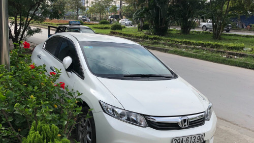 Honda Civic  1.8 AT  2012 - Cần bán lại xe Honda Civic 1.8 AT đời 2012, màu trắng 