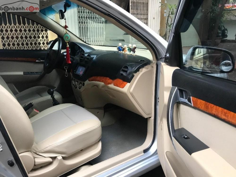 Daewoo Gentra SX 1.5MT 2010 - Bán xe Daewoo Gentra SX 1.5MT sx 2010, màu bạc