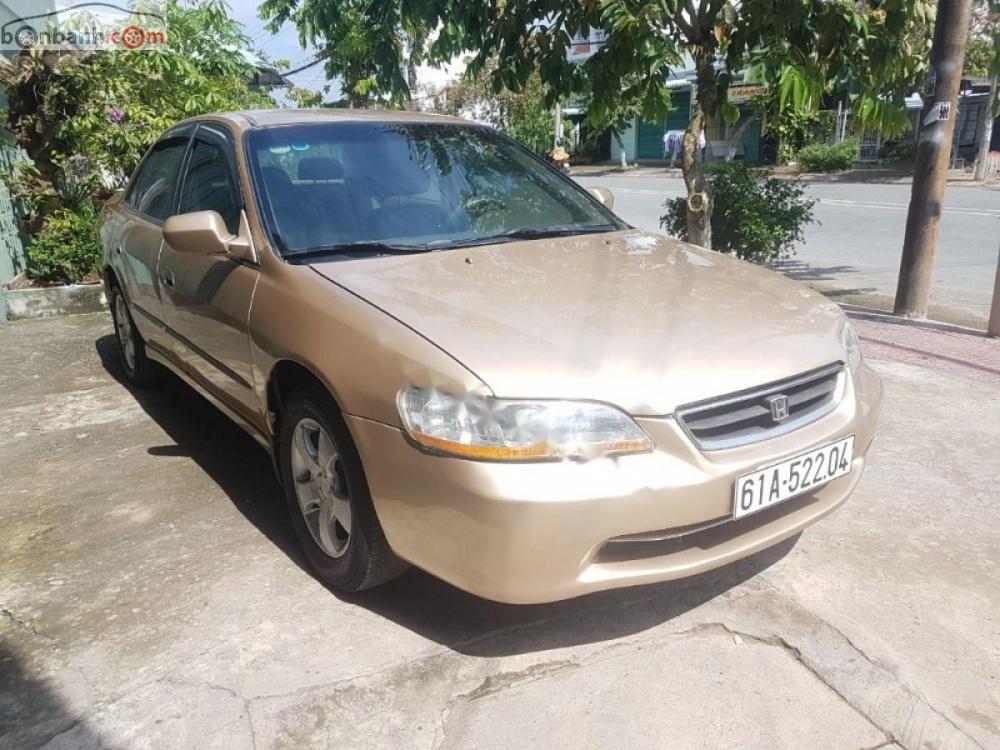 Honda Accord 2.2   2002 - Cần bán lại xe Honda Accord 2.2 năm 2002, xe nhập xe gia đình 