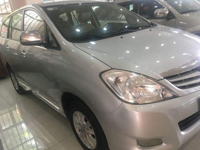 Toyota Innova 2010 - Bán Toyota Innova 2010, màu bạc, 385tr