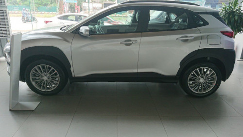 Hyundai i20 Active   2.0 AT  2018 - Bán Hyundai i20 Active 2.0 AT đời 2018, màu trắng