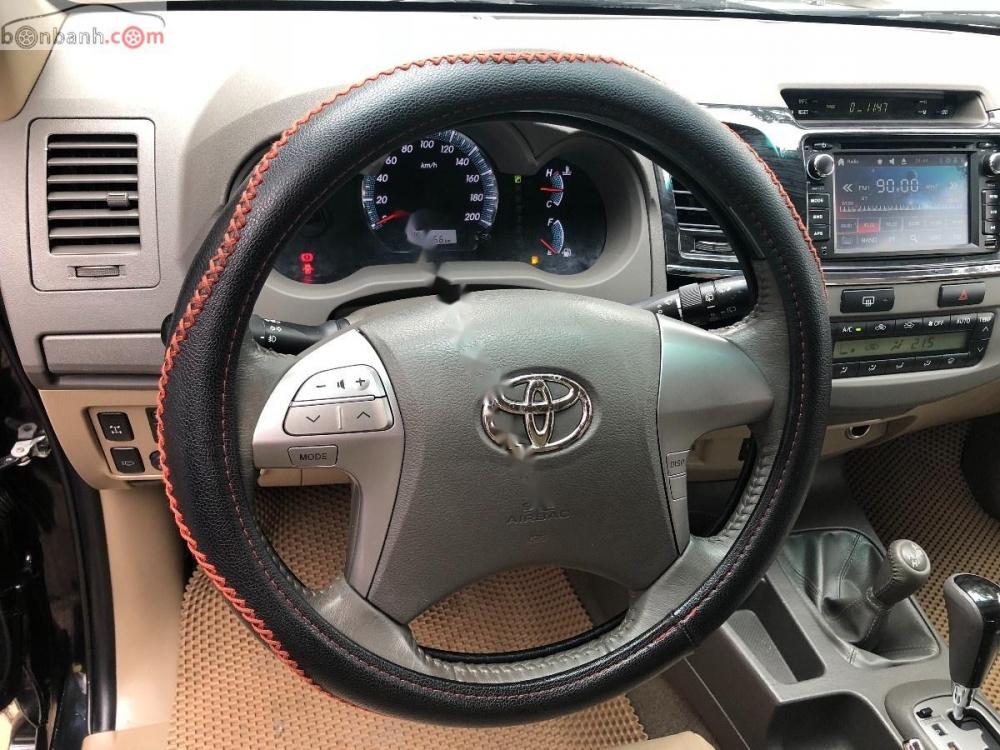 Toyota Fortuner 2013 - Cần bán gấp Toyota Fortuner năm 2013, màu đen