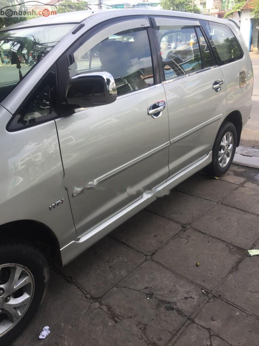 Toyota Innova 2008 - Bán Toyota Innova đời 2008, màu bạc, xe gia đình, giá chỉ 366 triệu