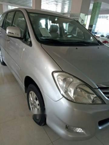 Toyota Innova G 2010 - Bán Toyota Innova G 2010, màu bạc, giá chỉ 385 triệu