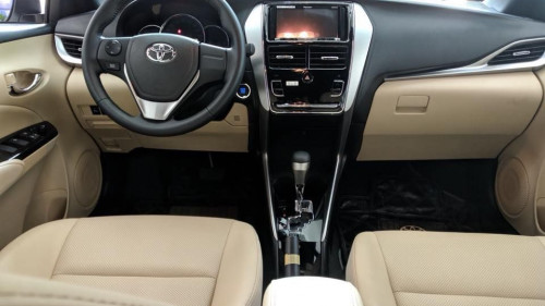 Toyota Yaris  1.5G AT  2018 - Bán Toyota Yaris 1.5G AT 2018, màu trắng