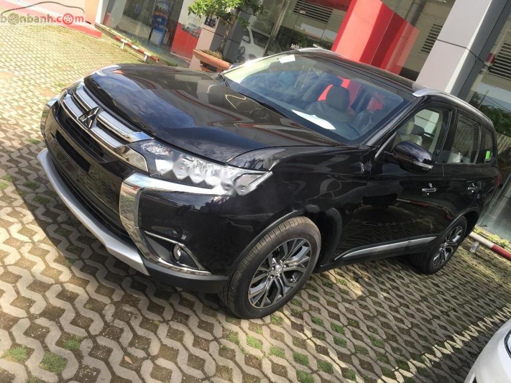 Mitsubishi Outlander 2.0 CVT 2018 - Cần bán xe Mitsubishi Outlander 2.0 CVT 2018, màu đen, 808 triệu