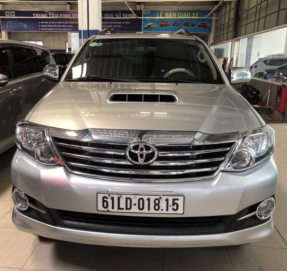 Toyota Fortuner 2.5G 2014 - Cần bán xe Toyota Fortuner 2.5G sản xuất 2014, màu bạc, nhập khẩu nguyên chiếc, giá chỉ 825 triệu