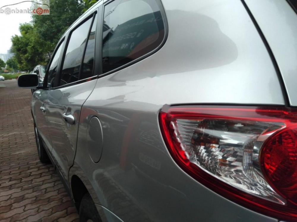 Hyundai Santa Fe 2.7L 4WD 2008 - Bán xe Hyundai Santa Fe 2.7L 4WD năm 2008, màu bạc, xe nhập, giá tốt