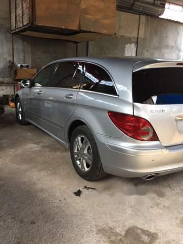 Mercedes-Benz R class   500 2007 - Bán xe Mercedes 500 năm 2007, màu vàng, nhập khẩu nguyên chiếc 
