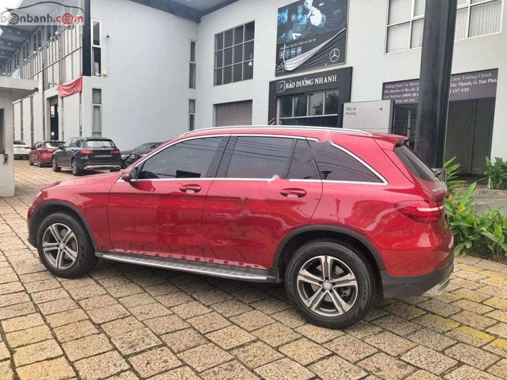 Mercedes-Benz GLC-Class GLC 250 4Matic 2016 - Bán xe Mercedes GLC 250 4Matic 2016, màu đỏ