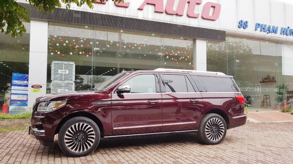 Lincoln Navigator Navigator Black Label 2018 - Bán Lincoln Navigator Black Label nội và ngoại thất màu nâu đỏ. Model 2019, nhập mỹ, mới 100%