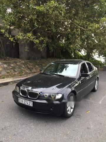 BMW 3 Series  318i 2005 - Bán BMW 3 Series 318i đời 2005, màu đen, xe còn đẹp