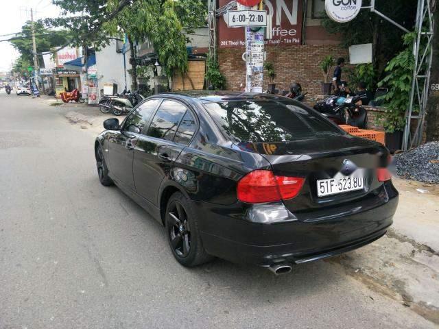 BMW 3 Series 320i 2010 - Cần bán BMW 3 Series 320i năm 2010, màu đen, nhập khẩu xe gia đình, giá chỉ 520 triệu