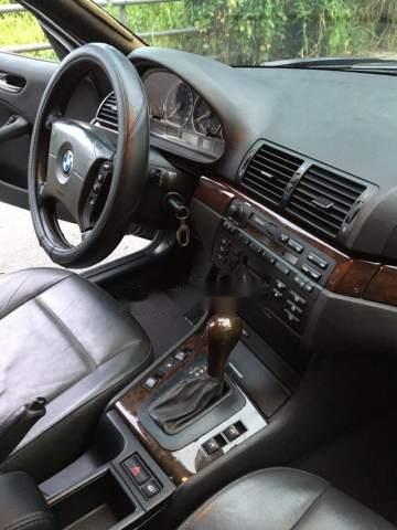 BMW 3 Series  318i 2005 - Bán BMW 3 Series 318i đời 2005, màu đen, xe còn đẹp