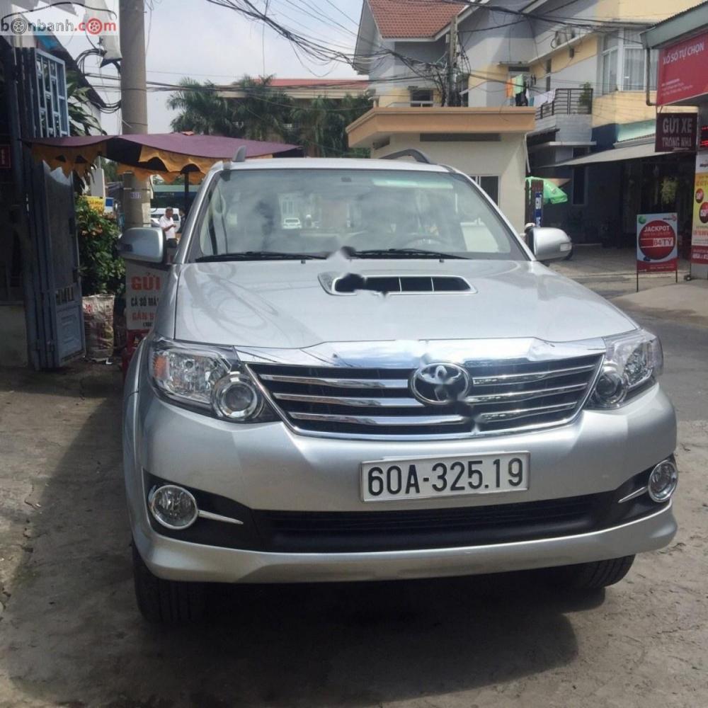 Toyota Fortuner 2016 - Cần bán Toyota Fortuner đời 2016, đăng ký 14/10/2016