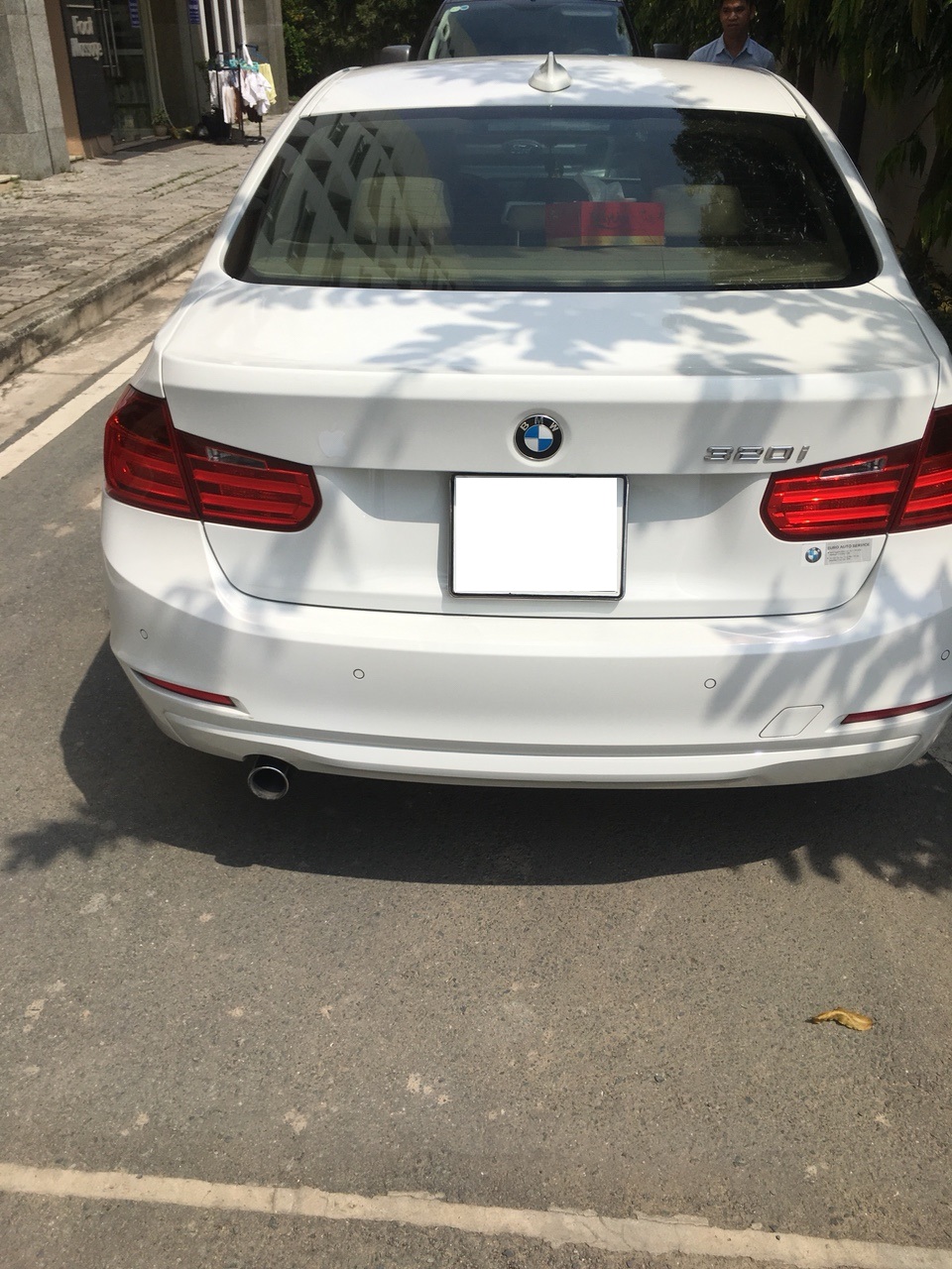 BMW 3 Series 320i 2015 - Bán xe BMW 3 Series 320i đời 2015, màu trắng