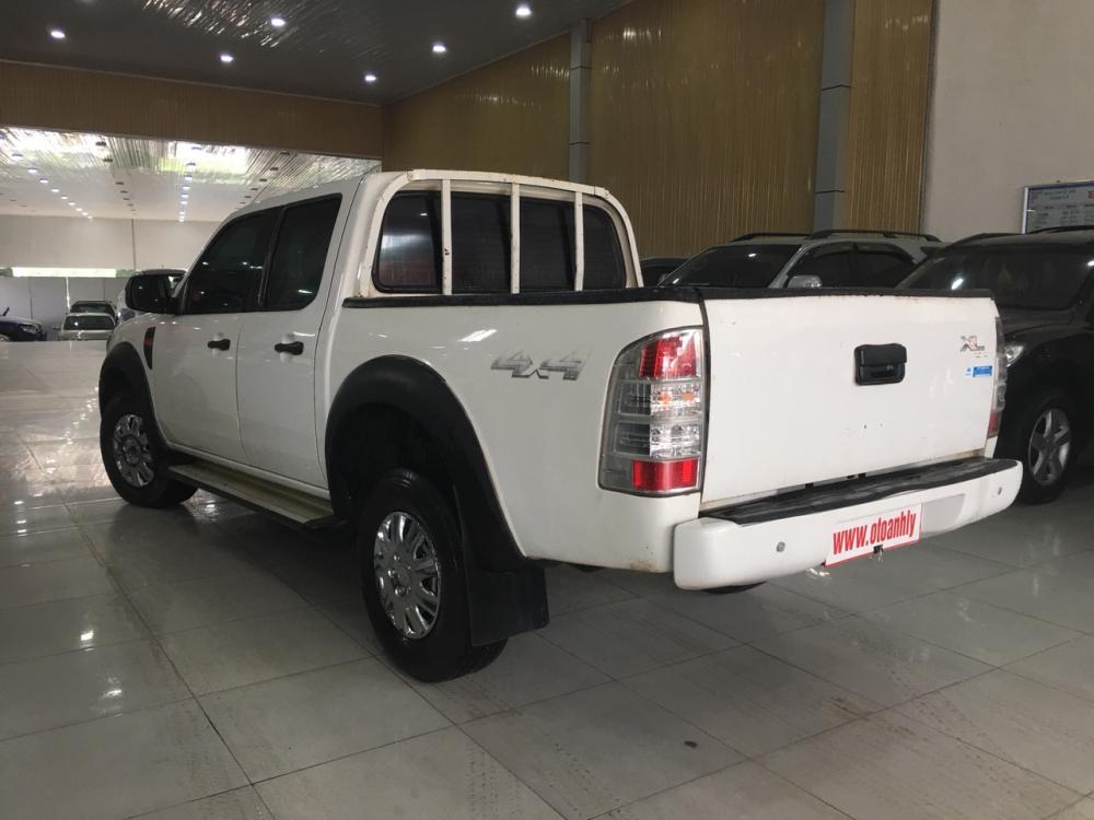 Ford Ranger 2011 - Cần bán Ford Ranger XL 2.5 4x4 MT đời 2011, màu trắng, xe nhập, giá tốt