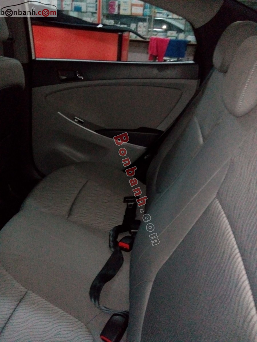 Hyundai Acent 2012 - Cần bán xe Hyundai Accent sản xuất cuối năm 2012