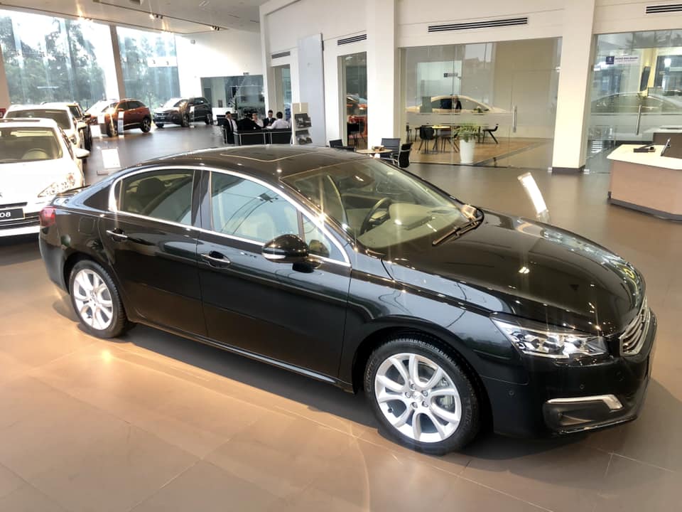 Peugeot 508 Turbo 2018 - Bán Peugeot 508 màu đen nhập khẩu nguyên chiếc - liên hệ 0938.097.424, để có giá tốt nhất thị trường