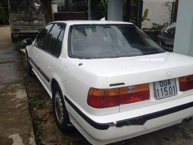 Honda Accord 1989 - Bán Honda Accord năm sản xuất 1989, màu trắng, giá 95tr