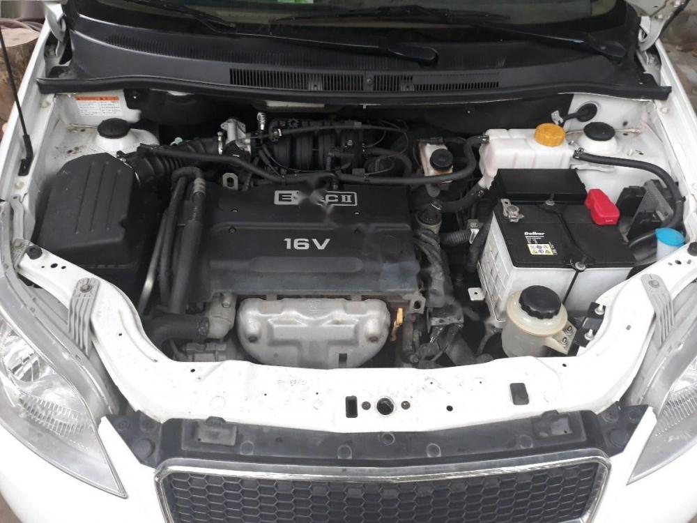 Chevrolet Aveo LT 1.4 MT 2017 - Bán Chevrolet Aveo LT 1.4 MT đời 2017, màu trắng số sàn