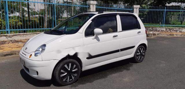 Daewoo Matiz 2009 - Cần bán lại xe Daewoo Matiz 2009, màu trắng, xe chạy ổn định, máy móc ngon