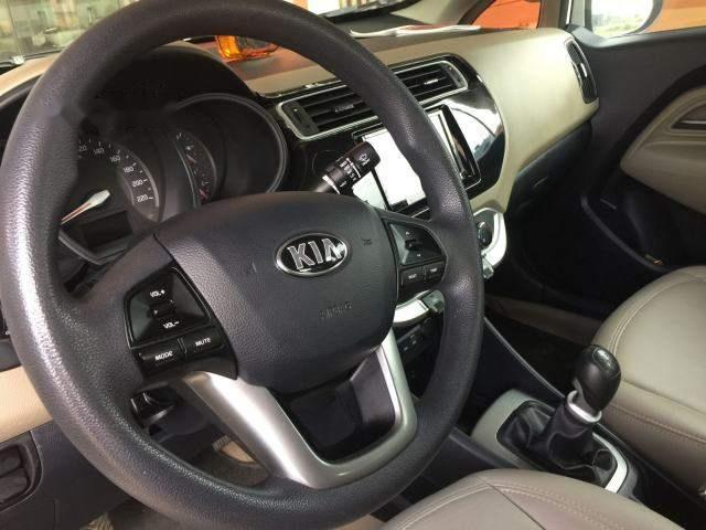 Kia Rio  MT 2015 - Bán Kia Rio 2015 số sàn bản đủ