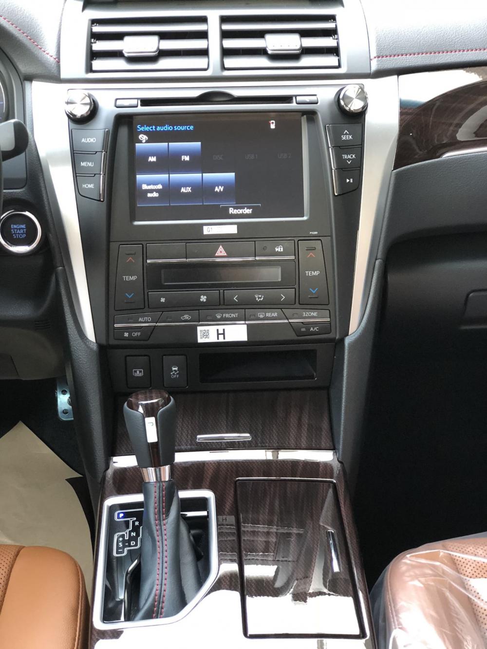 Toyota Camry 2.0E AT 2018 - Bán xe Toyota Camry 2018 - 2019