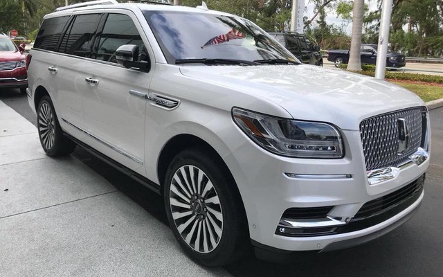 Lincoln Navigator L 2018 - Bán Lincoln Navigator L 2018, màu trắng, nhập khẩu nguyên chiếc