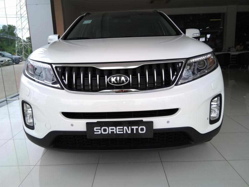 Kia Sorento GATH 2018 - Cần bán xe Kia Sorento GATH đời 2018, màu trắng, 919tr, mới 100%