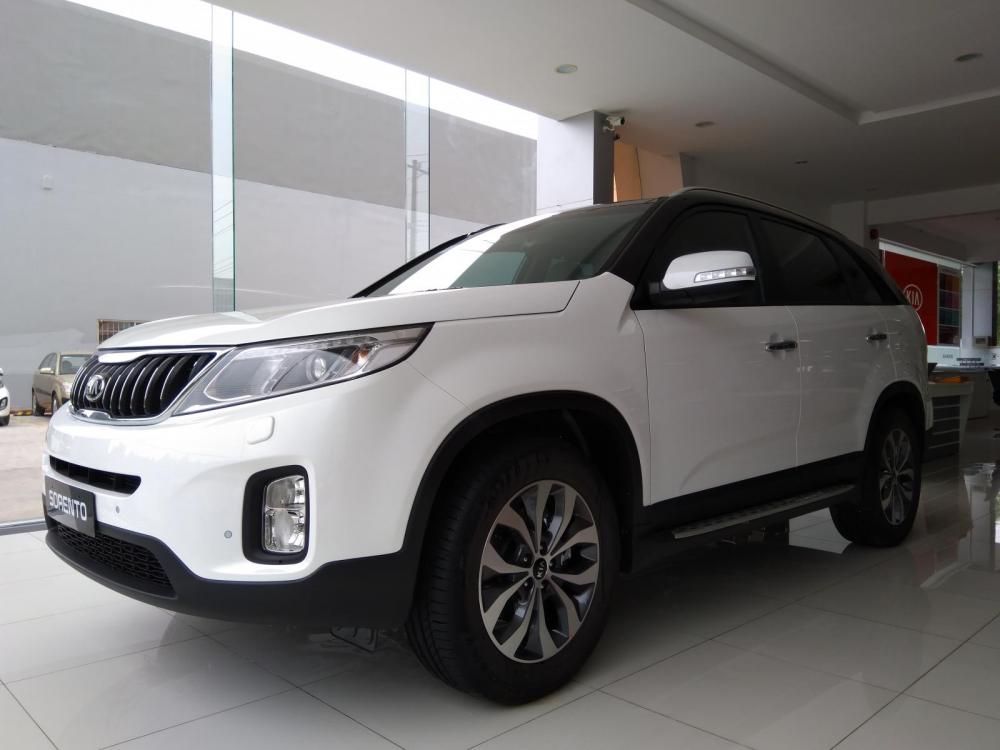 Kia Sorento GATH 2018 - Cần bán xe Kia Sorento GATH đời 2018, màu trắng, 919tr, mới 100%