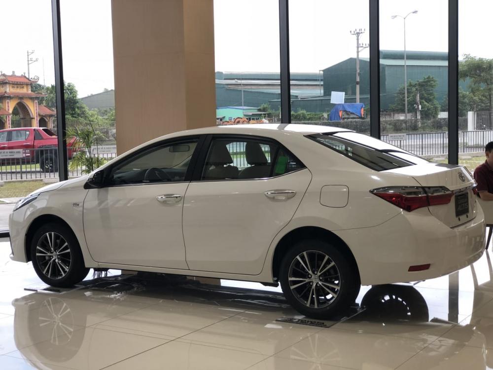 Toyota Corolla altis 1.8E CVT 2018 - Bán xe Toyota Corolla Altis 2018-2019