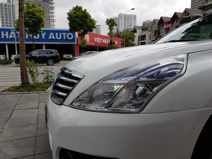 Nissan Teana 2011 - Bán Nissan Teana năm sản xuất 2011, màu trắng giá 490tr