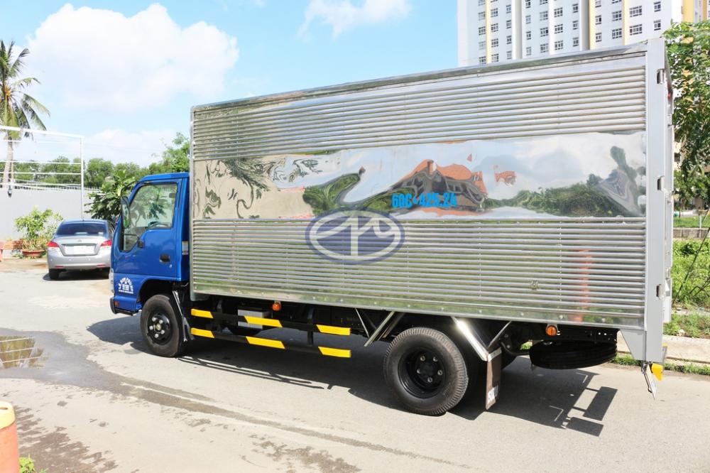 Xe tải 1 tấn - dưới 1,5 tấn 2018 - Isuzu 1T9 thùng dài 6m2 thùng kín, trả trước 20%, giá cạnh tranh có trả góp