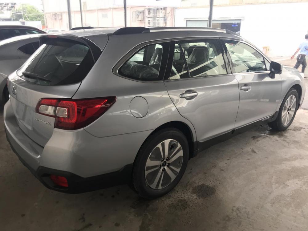 Subaru Outback   2.5 Eyesight 2018 - Cần bán xe Subaru Outback 2018 Eyesight bạc, giá ưu đãi gọi 098.393.5969 Mr Duy Anh, 1 tỉ 777 tr