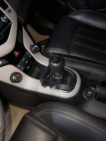 Chevrolet Cruze   LT   2017 - Cần bán Chevrolet Cruze LT 2017, màu đen, số sàn, giá tốt