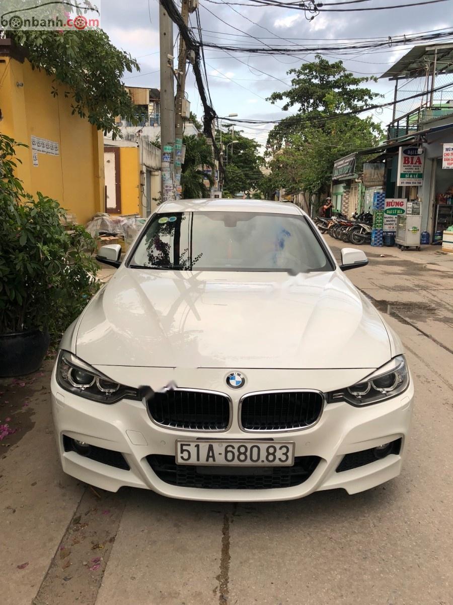 BMW 3 Series 320i 2013 - Bán xe cũ BMW 3 Series 320i 2013, màu trắng, nhập khẩu nguyên chiếc