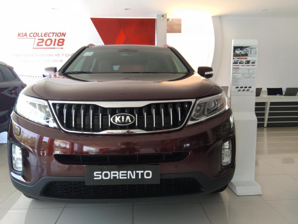 Kia Sorento GAT 2018 - Bán Kia Sorento 2018, trả trước 20% là lấy xe về, quà tặng khuyến mãi hấp dẫn trong tháng