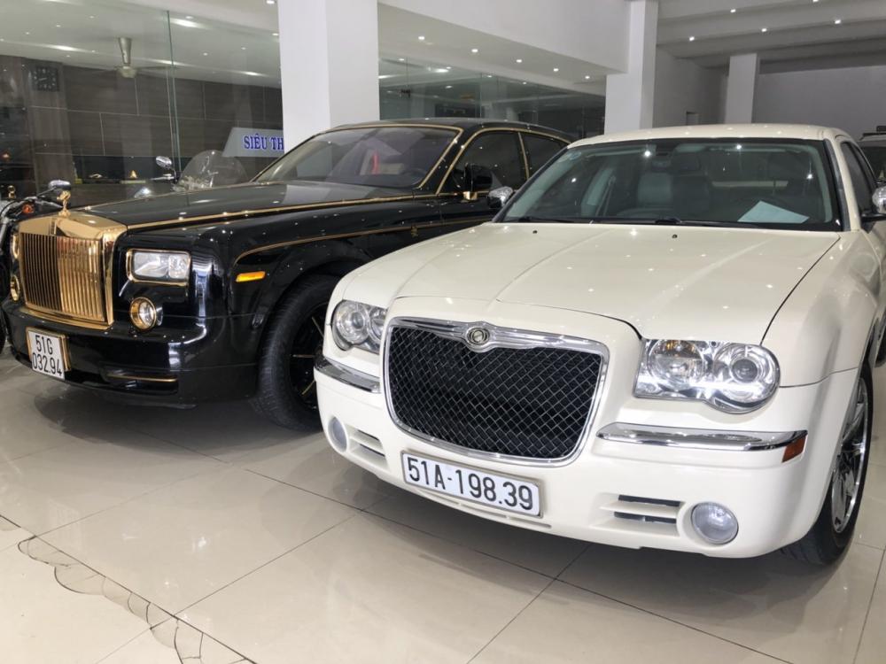 Chrysler 300C 2010 - Bán xe Chrysler 300C đời 2010, xe nhập, 980 triệu