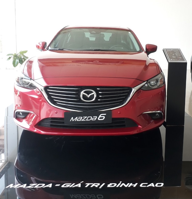 Mazda 6 2.0 premium 2018 - Cần bán xe Mazda 6 2.0 premium năm 2018, màu đỏ, 899tr