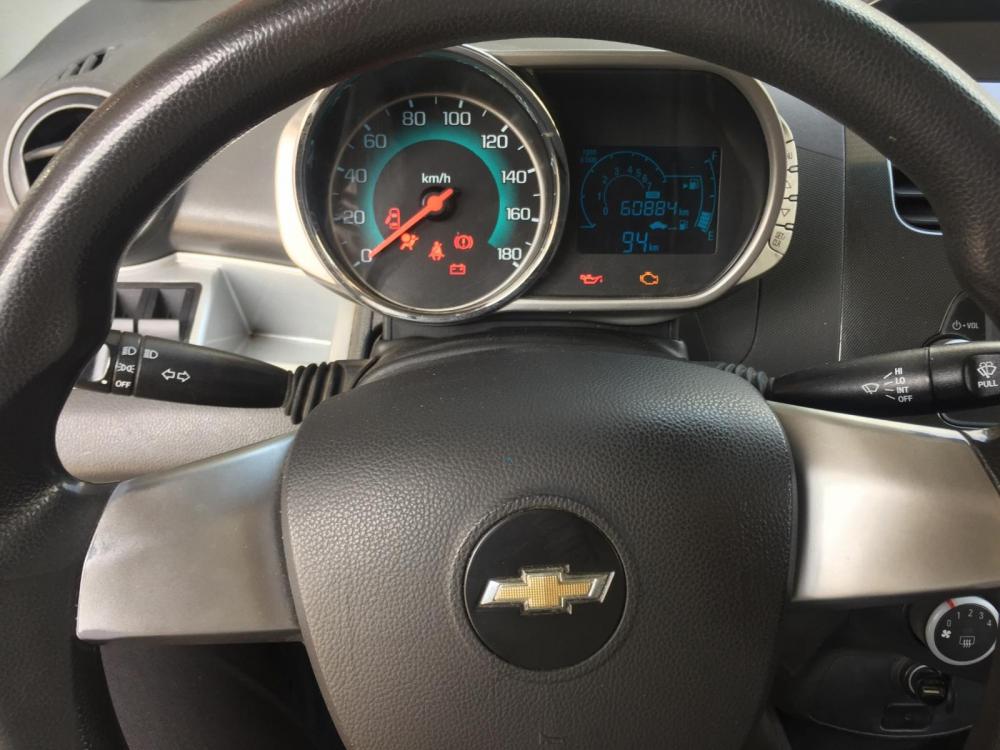 Chevrolet Spark LS 2015 - Bán Spark LS 2015, màu trắng, biển TP, giá TL, hỗ trợ góp