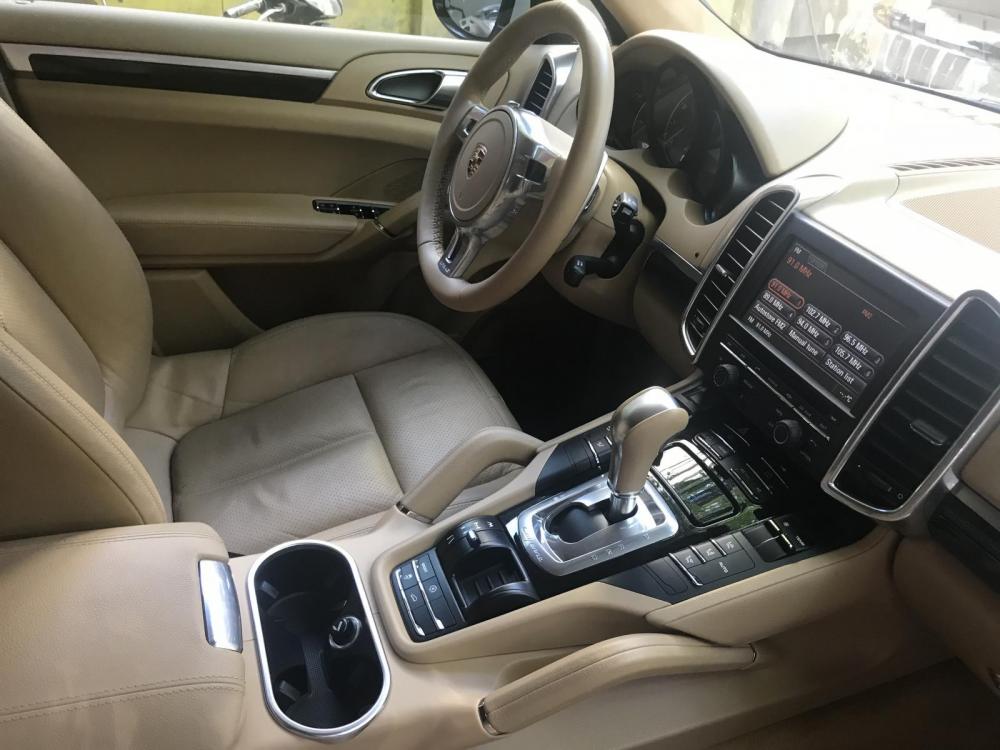 Porsche Cayenne 2010 - Cần bán Porsche Cayenne 2010, màu trắng, nhập khẩu nguyên chiếc