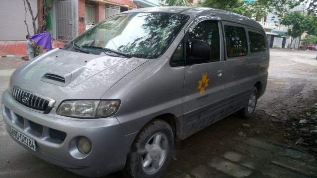 Hyundai Starex 2002 - Bán ô tô Hyundai Starex năm 2002, màu bạc, nhập khẩu nguyên chiếc