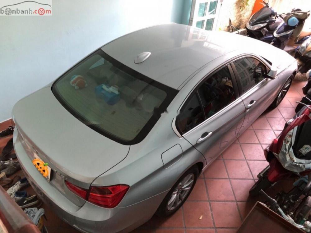 BMW 3 Series 320i 2015 - Cần bán lại xe BMW 3 Series 320i sản xuất năm 2015, màu bạc, nhập khẩu 